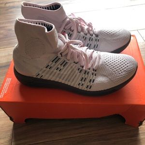 Nike lab lunarepic flyknit size 9.5